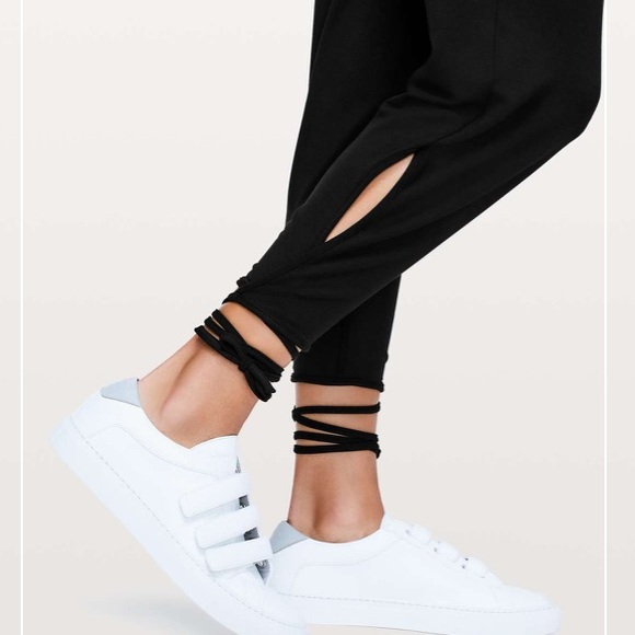 Lululemon spirited sissone pant - Picture 4 of 8